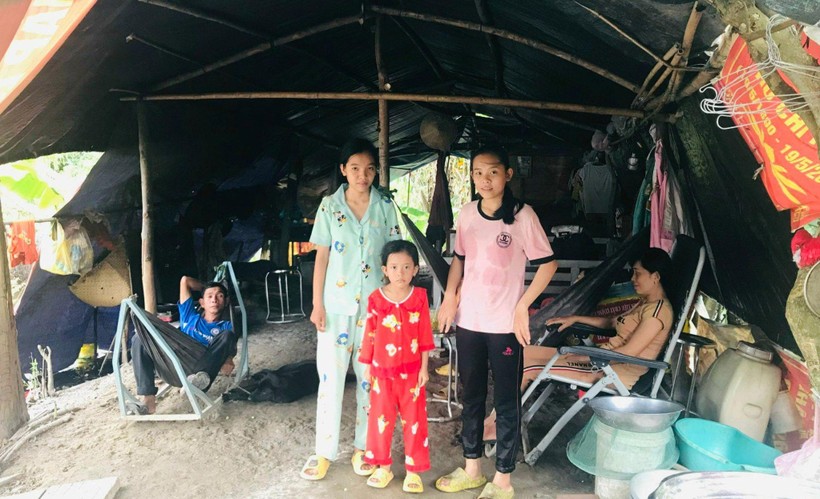 Cô học trò chăn vịt nuôi ước mơ vào đại học - Ảnh 2.