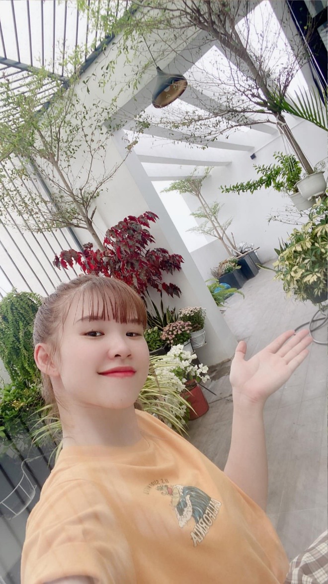 Ngắm căn penthouse giá trị của cặp vợ chồng ca sĩ không có kế hoạch sinh con - Ảnh 17.