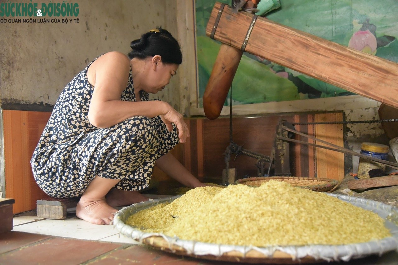 Làng Mễ Trì rực lửa, tiếng chày rộn vang vào mùa cốm lớn nhất trong năm - Ảnh 7.