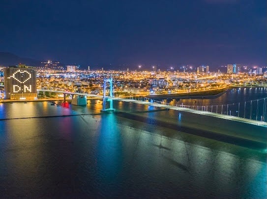 Bên cạnh những kết quả khả quan, kinh tế - xã hội TP.Đà Nẵng còn gặp những khó khăn gì? - Ảnh 1. Bên cạnh những kết quả khả quan, kinh tế - xã hội TP.Đà Nẵng còn gặp những khó khăn gì? - Ảnh 1.