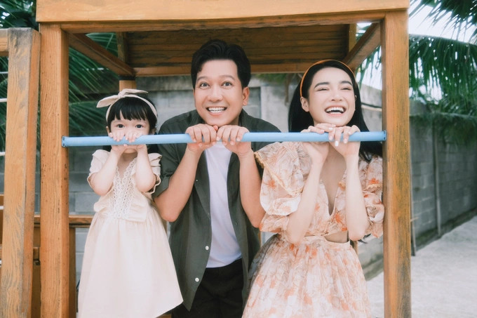 Đàm Vĩnh Hưng và những sao Việt bí mật khi &quot;lên chức&quot; bố mẹ  - Ảnh 6.
