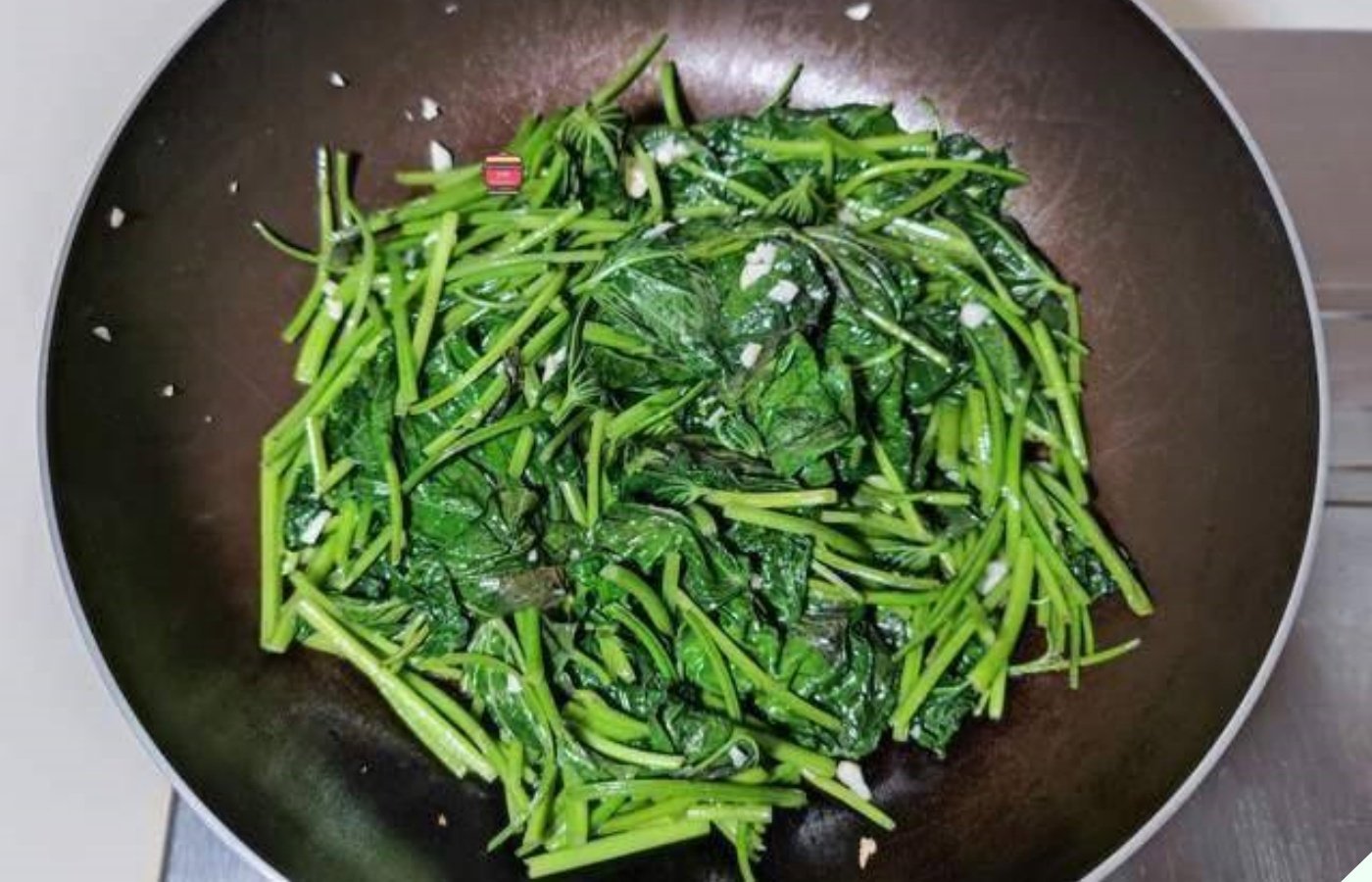 Loại rau là “nhân sâm trường thọ” ở Nhật săn lùng không có mà mua, người Việt giá rẻ lại bán đầy chợ - Ảnh 7.
