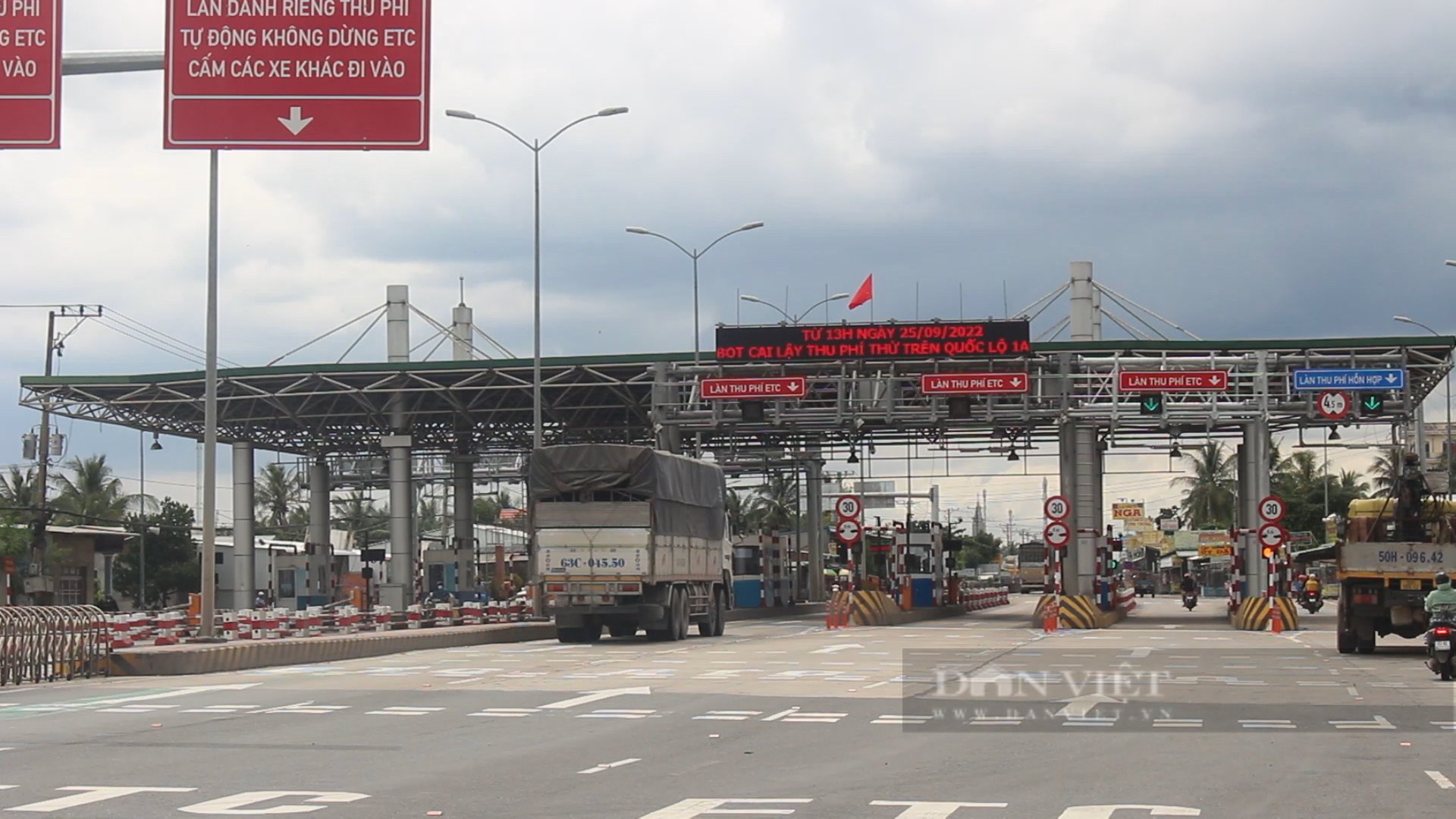 Hình ảnh đầu tiên BOT Cai Lậy trở lại thu phí: Phương tiện đông đúc, an ninh đảm bảo - Ảnh 5.