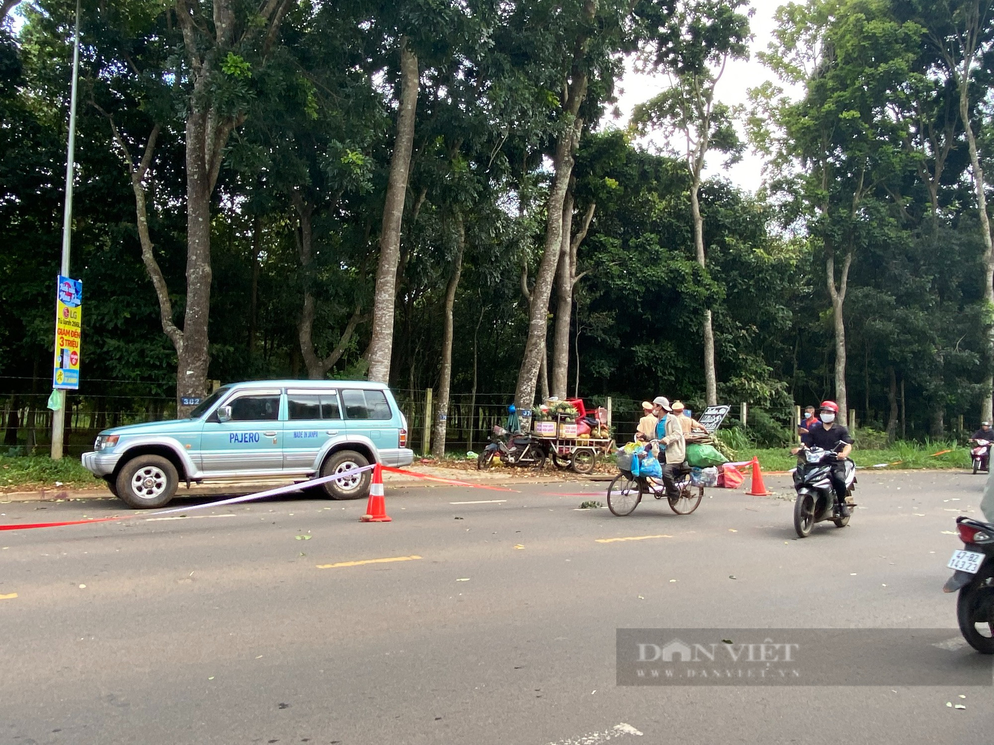 Truy tìm thanh niên đâm chết người giữa đường rồi lẩn trốn - Ảnh 2.