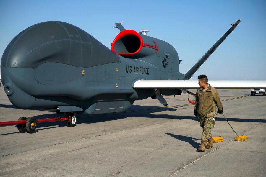 &quot;Mưa tên lửa&quot; Nga cắt đứt việc truyền dữ liệu từ UAV Mỹ tới Ukraine? - Ảnh 15.