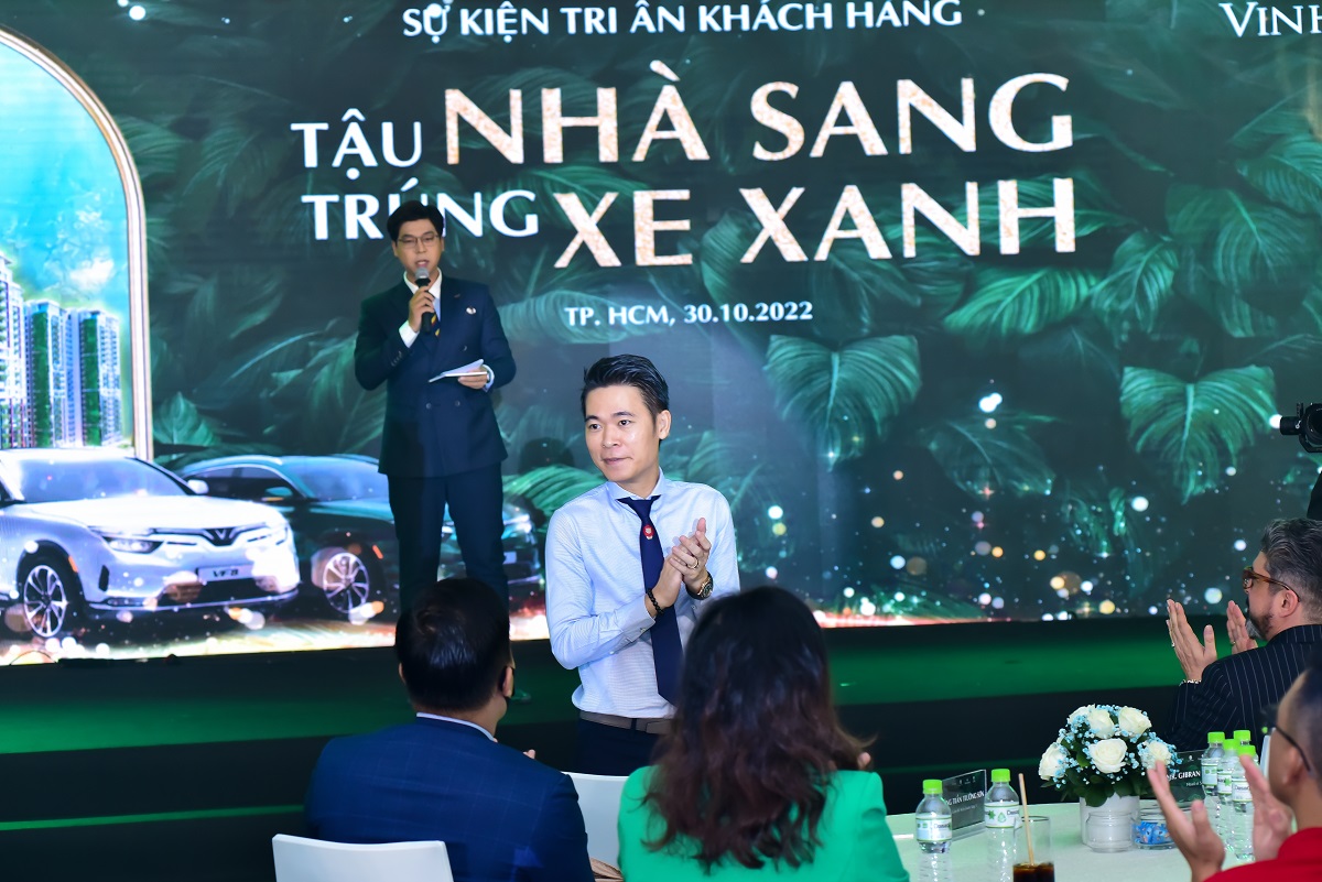 Mua nhà Lumière Boulevard, trúng xe VinFast VF 8 - Ảnh 3.