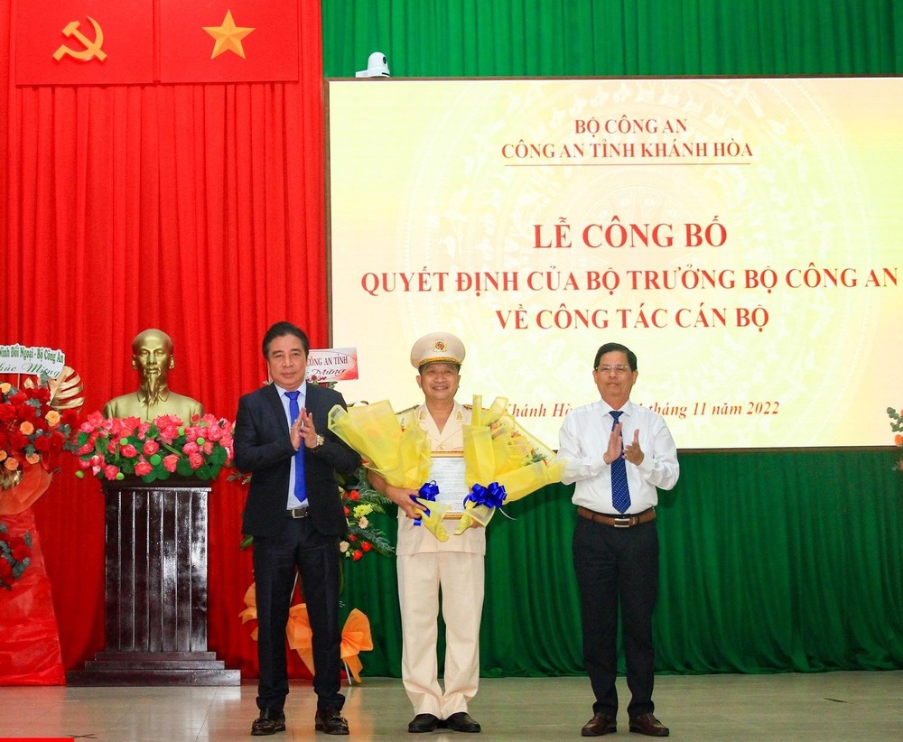 Bổ nhiệm Phó Giám đốc công an Khánh Hòa - Ảnh 1. Bổ nhiệm Phó Giám đốc công an Khánh Hòa - Ảnh 1.