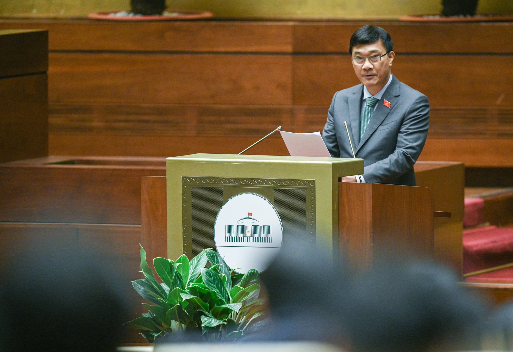 Chốt tăng trưởng GDP năm 2023 khoảng 6,5%, triệt để xử lý các dự án &quot;treo&quot;, chậm tiến độ - Ảnh 1.