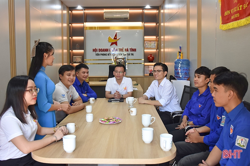 Hà Tĩnh tuyên dương 52 gương mặt tiêu biểu - Ảnh 10.