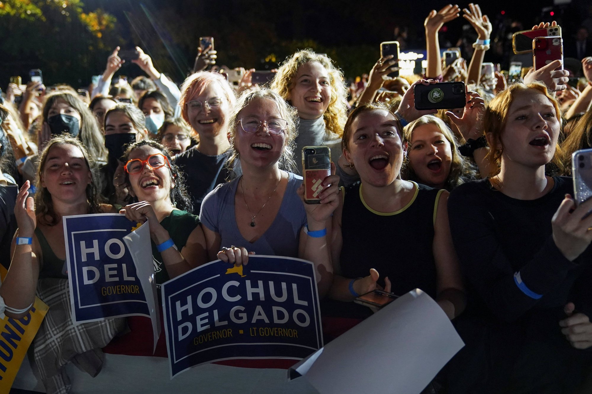 Không có làn sóng đỏ, nhưng nỗi lo chưa hết với ông Biden - Ảnh 3.
