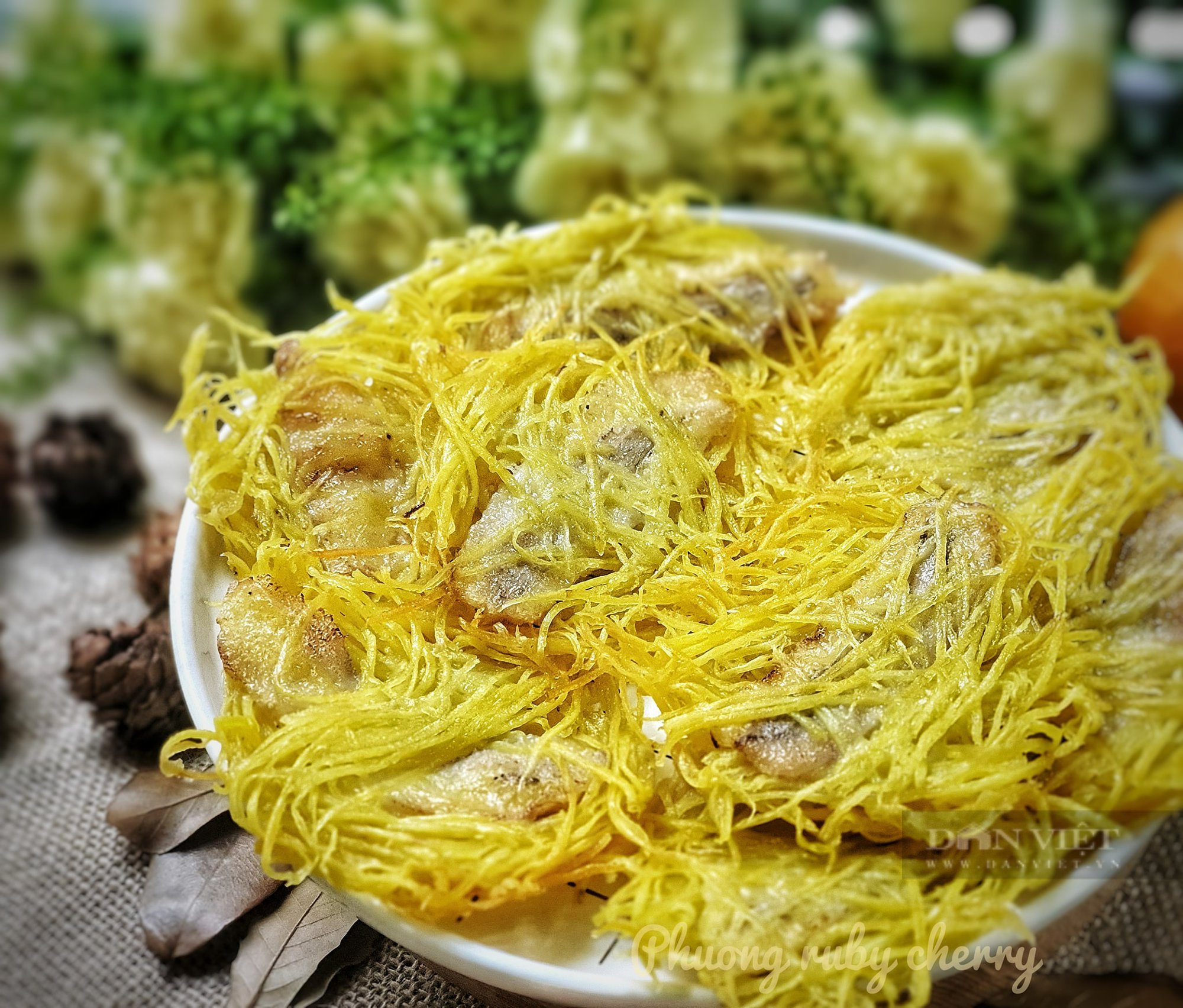 Bí quyết làm bánh khoai sợi chiên vàng ươm, giòn rụm - Ảnh 1.