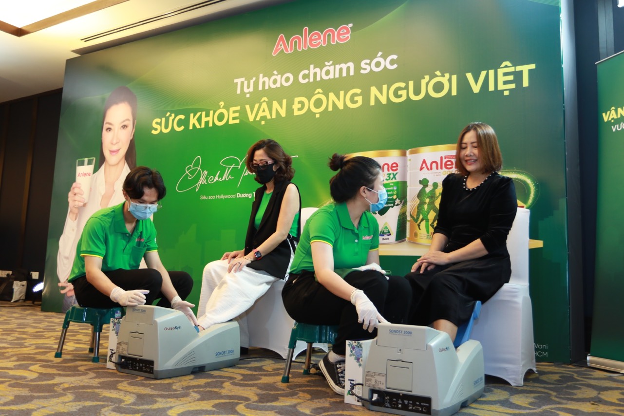 Tăng cường vận động và dinh dưỡng đúng cách để bảo vệ cơ xương khớp - Ảnh 1.