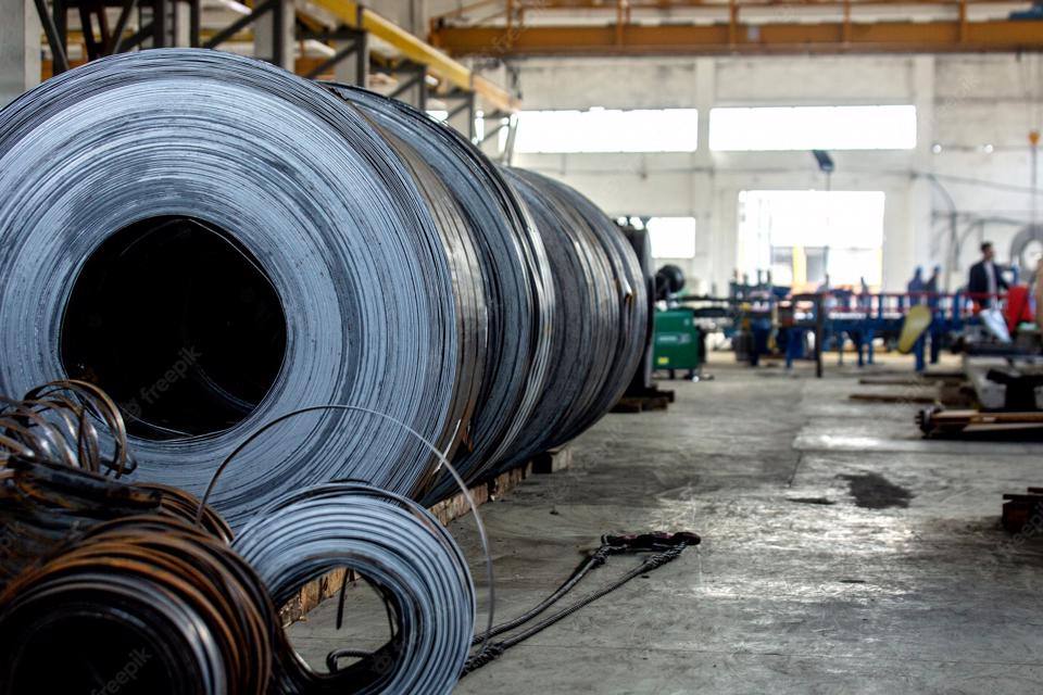 Giá vật liệu hôm nay 20/11: Giá thép ra sao khi Trung Quốc nới lỏng &quot;Zero Covid&quot;?  - Ảnh 1.