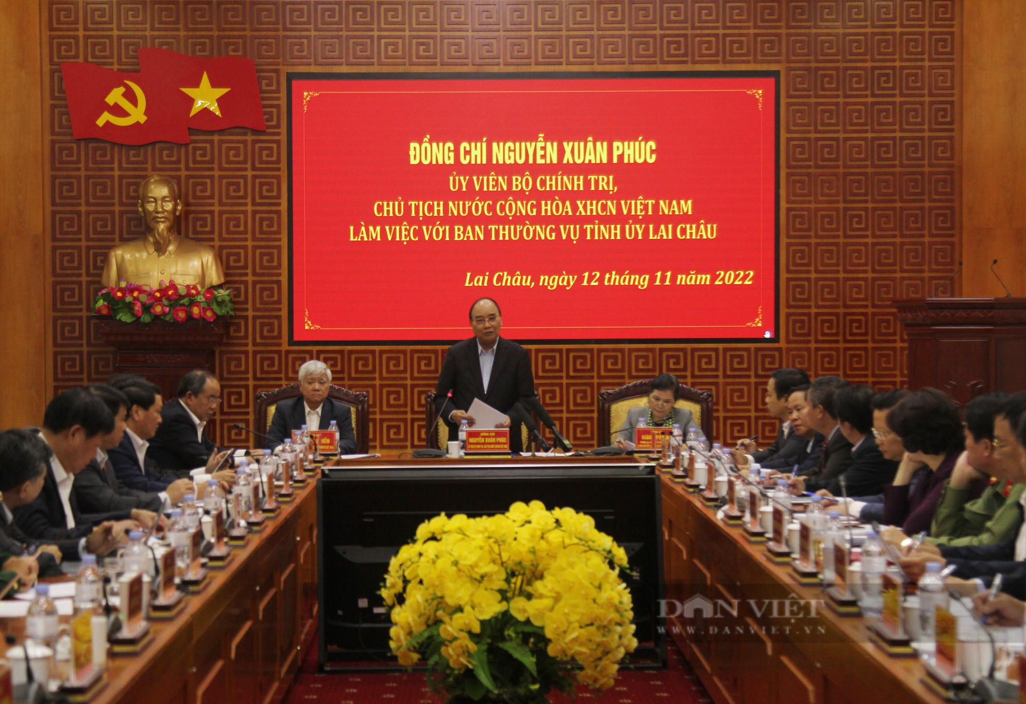 Chủ tịch nước Nguyễn Xuân Phúc làm việc với Ban Thường vụ Tỉnh ủy Lai Châu - Ảnh 1. Chủ tịch nước Nguyễn Xuân Phúc làm việc với Ban Thường vụ Tỉnh ủy Lai Châu - Ảnh 1.