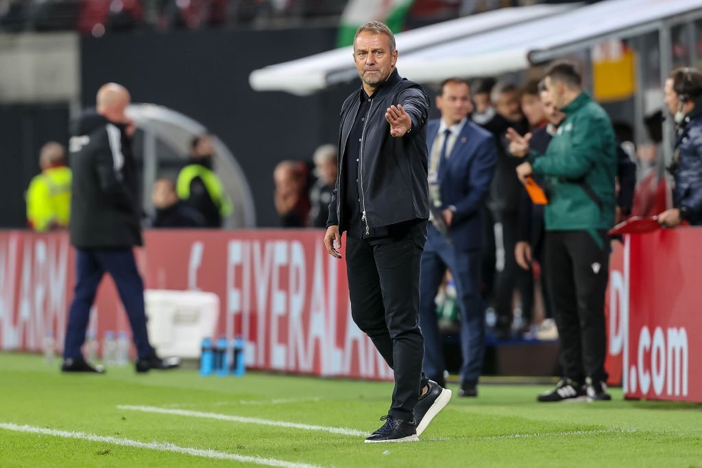 Top 10 HLV hưởng lương cao nhất World Cup 2022: Southgate thua 1 cái tên - Ảnh 1.