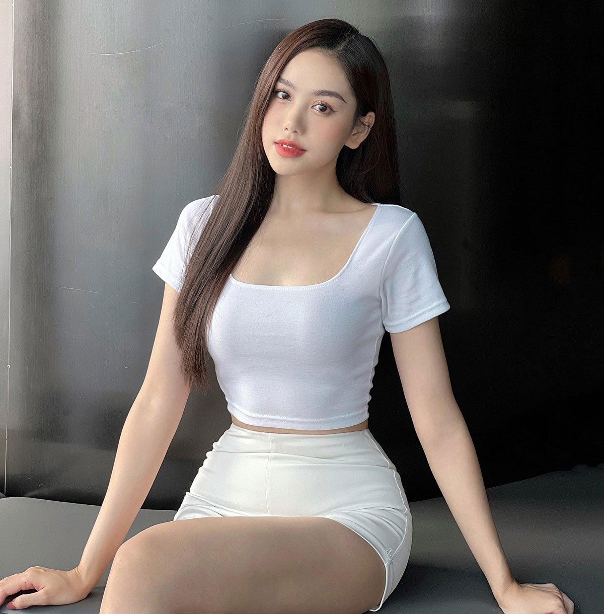 Hot girl Hà Thanh &quot;tiếp lửa&quot; cho ĐT Pháp trong chương trình Nóng cùng World Cup 2022 - Ảnh 2.