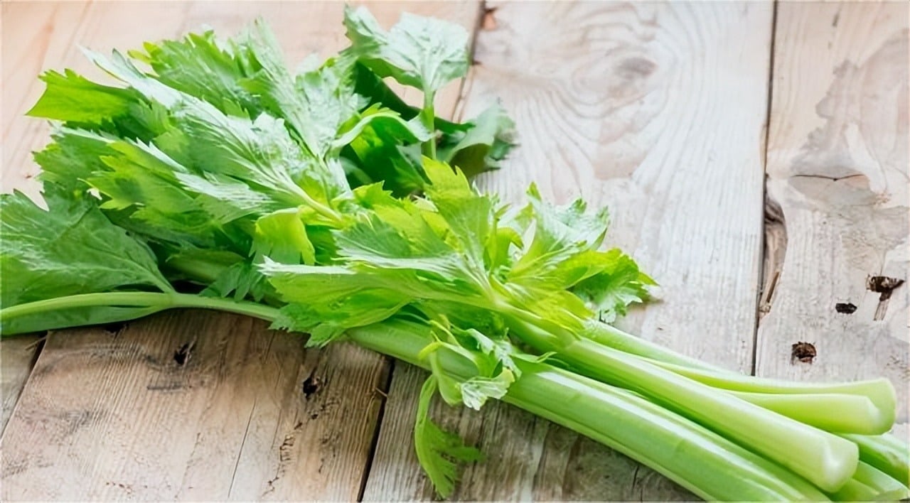 Mùa đông, ăn 4 loại rau rẻ tiền nhưng cực bổ dưỡng này thúc đẩy tiêu hóa, tốt cho sức khỏe - Ảnh 1.