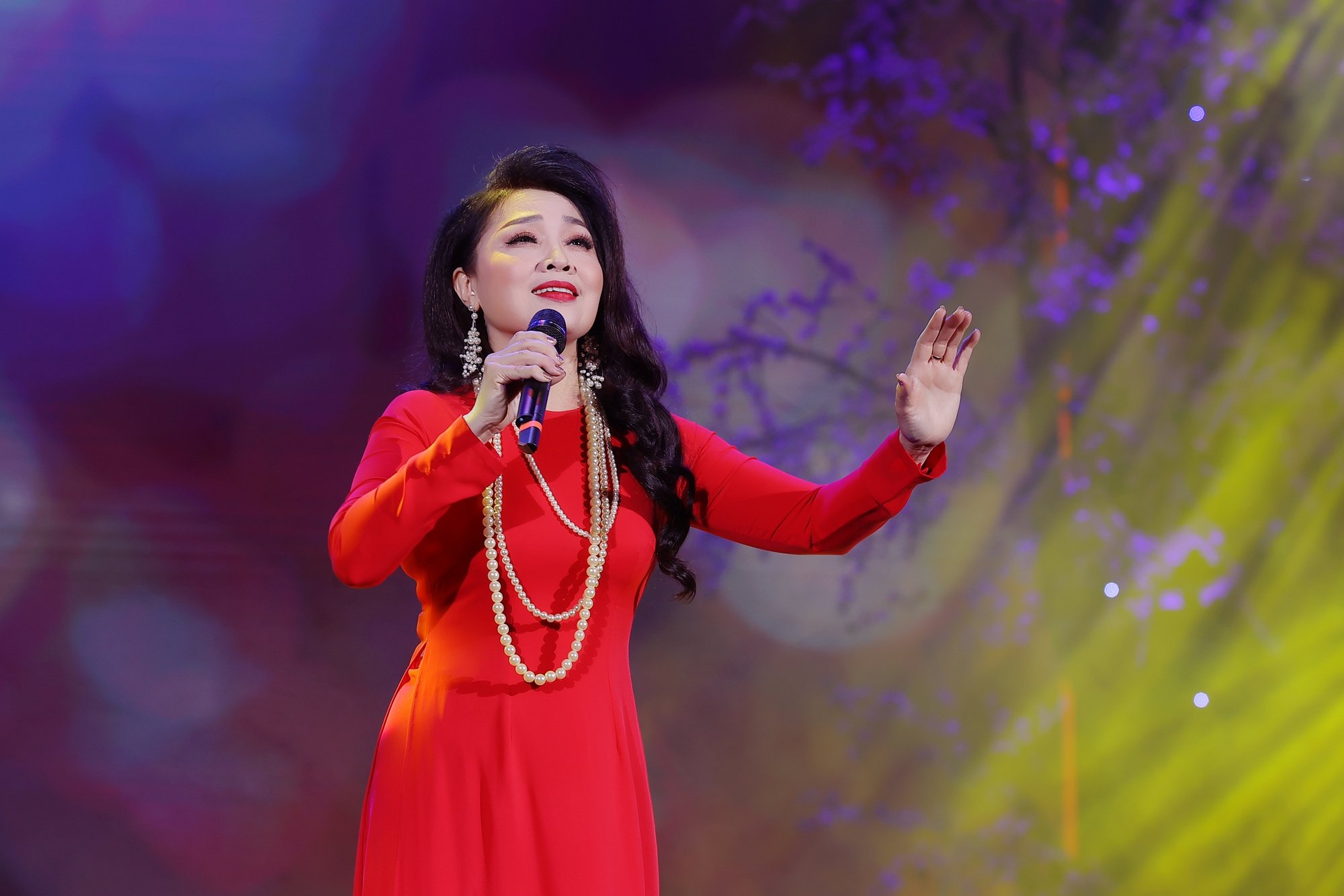 Vượng râu giả gái, Trà My giả trai… khiến khán giả cười chảy nước mắt  - Ảnh 5.