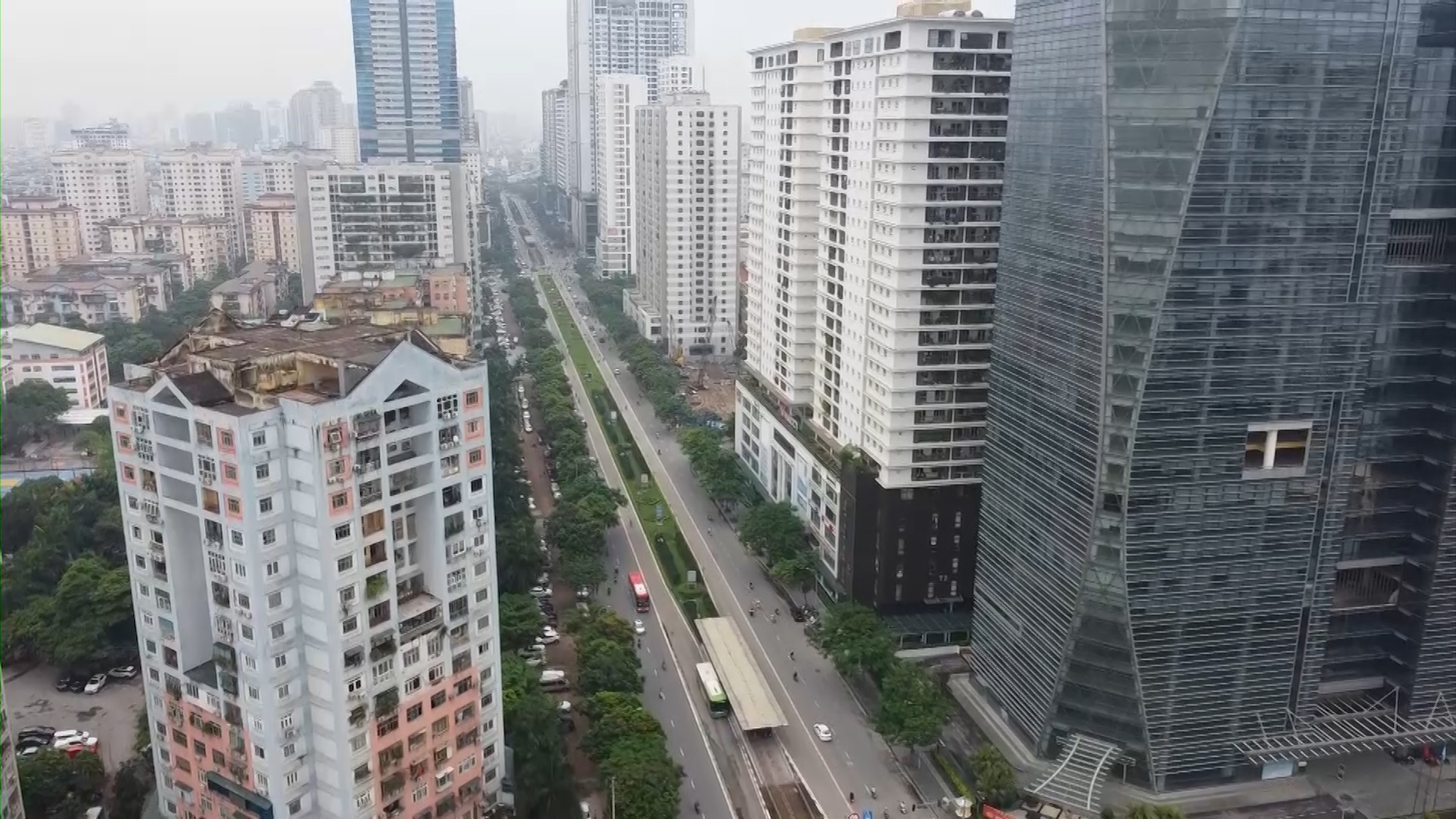 Hà Nội khẳng định quy hoạch đường Lê Văn Lương được xây nhà cao 45 tầng - Ảnh 1. Hà Nội khẳng định quy hoạch đường Lê Văn Lương được xây nhà cao 45 tầng - Ảnh 1.