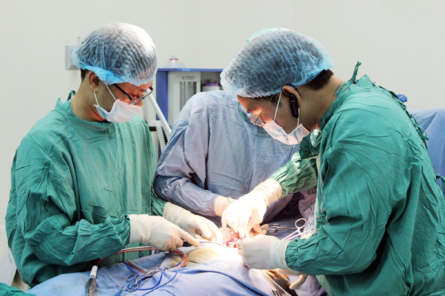 Đồng Nai: Nợ hơn 22 tỷ tiền thuốc, một trung tâm y tế hết thuốc, thiếu vật tư, phải &quot;kêu trời&quot; - Ảnh 1.