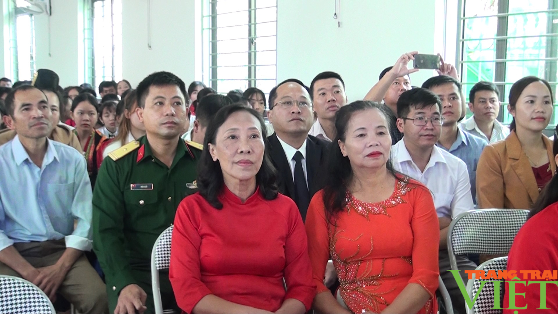 Trường PTDT Nội trú Thuận Châu đạt chuẩn quốc gia mức độ 1 - Ảnh 6. Trường PTDT Nội trú Thuận Châu đạt chuẩn quốc gia mức độ 1 - Ảnh 6.