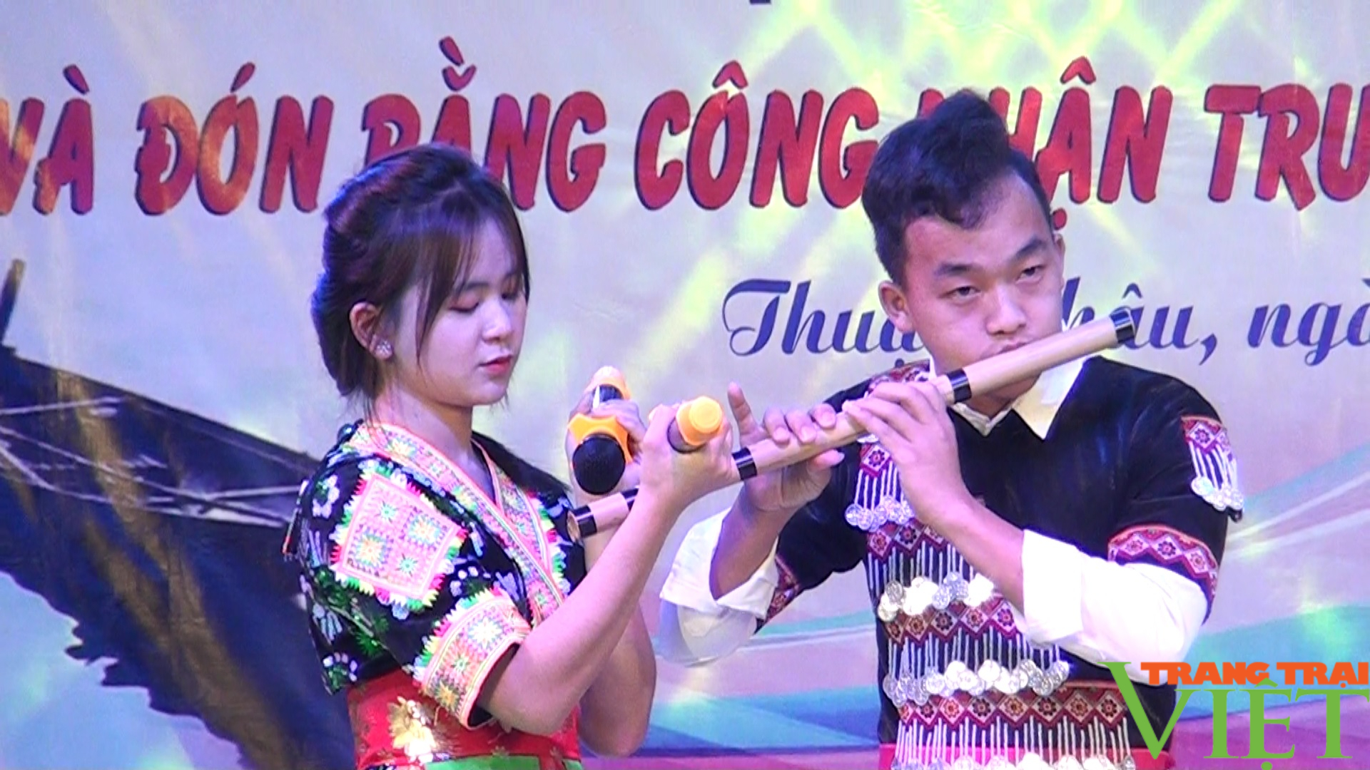 Trường PTDT Nội trú Thuận Châu đạt chuẩn quốc gia mức độ 1 - Ảnh 2. Trường PTDT Nội trú Thuận Châu đạt chuẩn quốc gia mức độ 1 - Ảnh 2.
