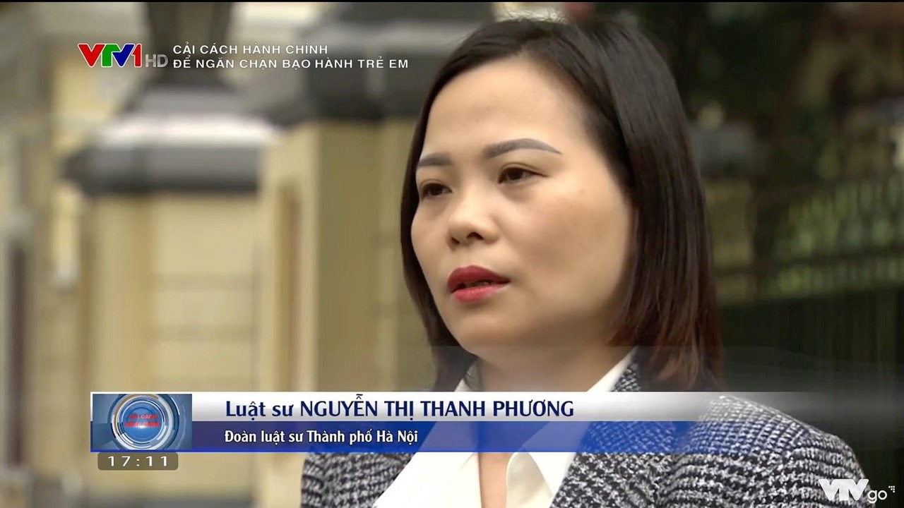 Bé gái bị nhóm người lạ xăm trổ xông vào nhà bắt đi: "Không thể nói vì là mẹ thích bắt là bắt!" - Ảnh 1. Bé gái bị nhóm người lạ xăm trổ xông vào nhà bắt đi: "Không thể nói vì là mẹ thích bắt là bắt!" - Ảnh 1.