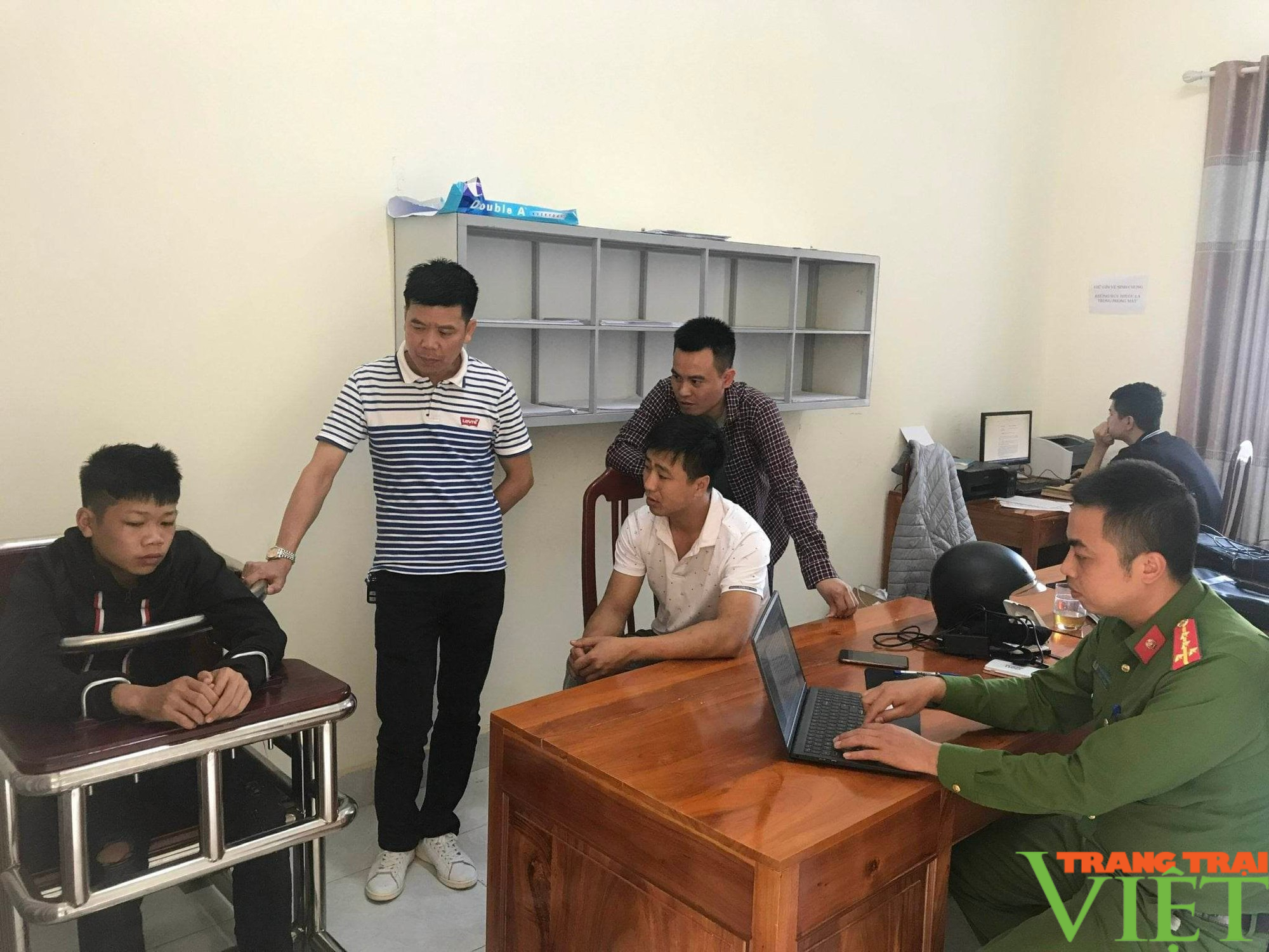 Lai Châu: Bắt giữ đối tượng cướp tài sản sau 1 giờ gây án - Ảnh 1. Lai Châu: Bắt giữ đối tượng cướp tài sản sau 1 giờ gây án - Ảnh 1.
