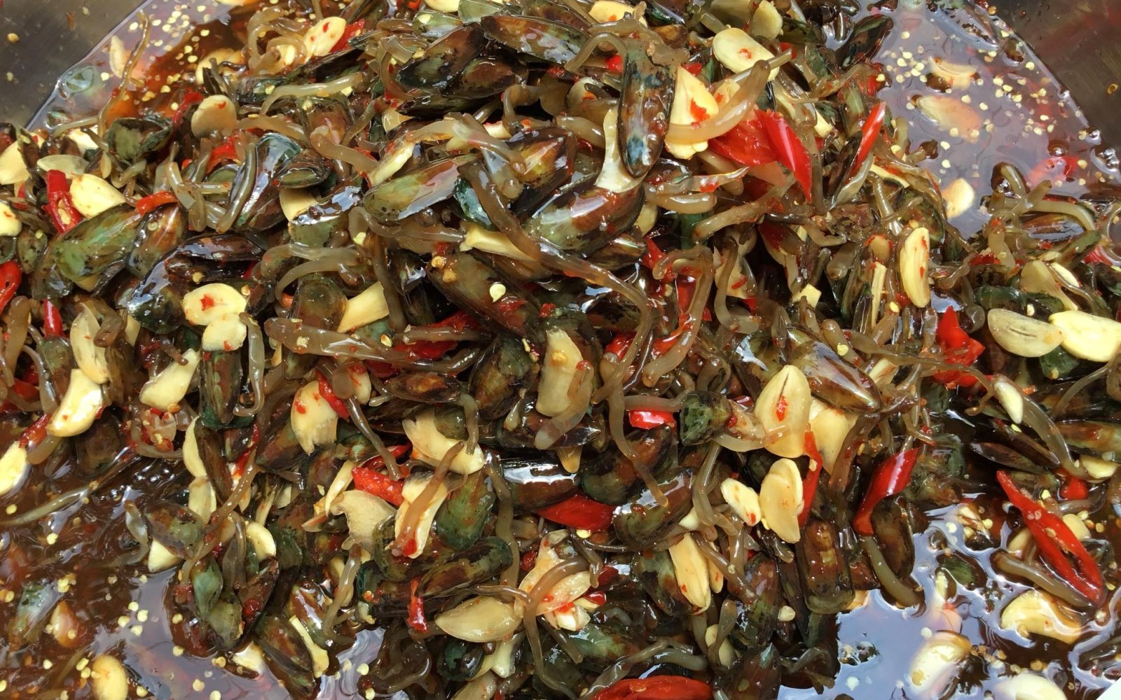 Con chân dài xấu lạ được ví như “thần dược đàn ông”, mua về xào chung với dứa bao nhiêu cũng thiếu - Ảnh 2.
