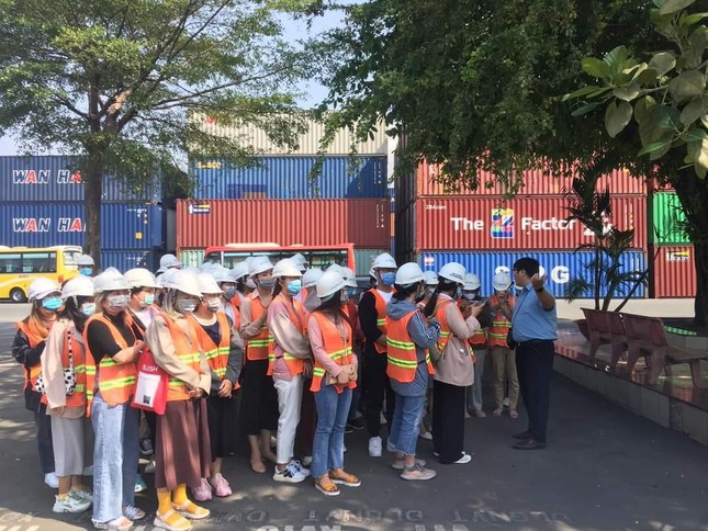 Nữ thủ khoa đa tài của Đại học Cần Thơ - Ảnh 10.