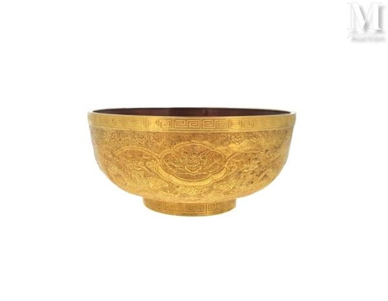Ẩn số về chiếc bát vàng giá 17 tỷ đồng của vua Khải Định - Ảnh 1.
