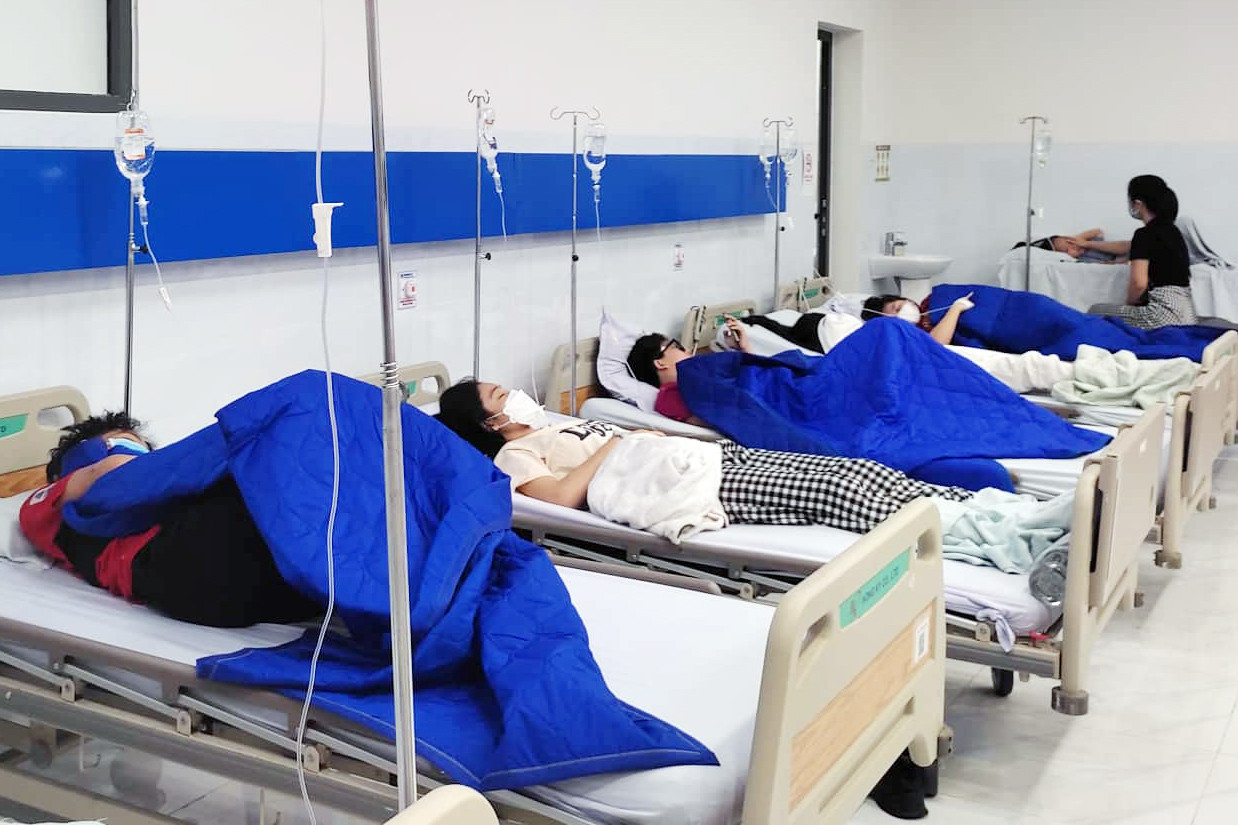 Vụ hàng trăm học sinh trường Ischool Nha Trang nhập viện, một học sinh tử vong - Ảnh 2.