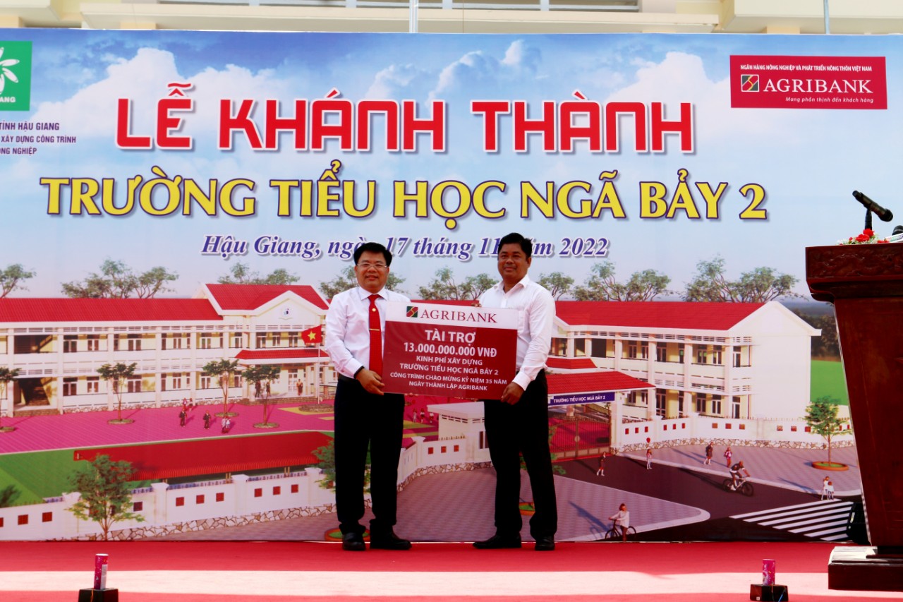 Agribank tài trợ 13 tỷ đồng xây dựng trường tiểu học Ngã Bảy 2 - Hậu Giang - Ảnh 2.