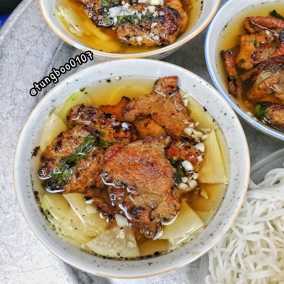 Đặc sản Hà Nội - Bún chả có mặt ở khắp ngóc ngách được du khách nước ngoài mê tít - Ảnh 1.