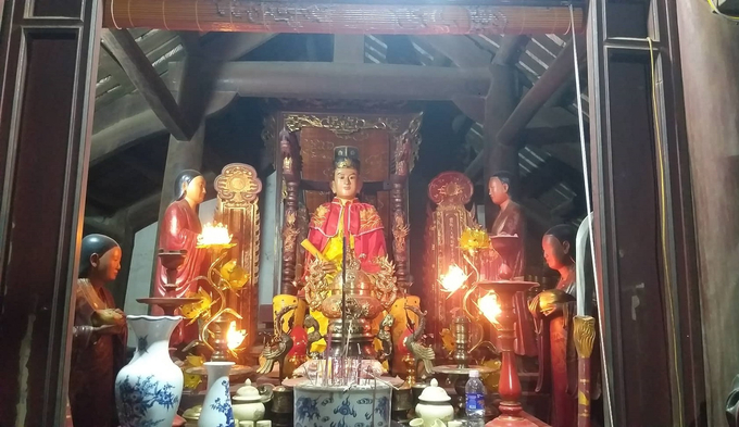 Pho tượng gần 700 tuổi biết &quot;đứng lên, ngồi xuống&quot; trong miếu cổ Hải Phòng - Ảnh 3.