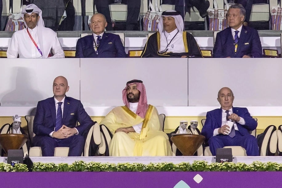 Người mỉm cười sau cùng ở cơn địa chấn đầu tiên tại Qatar - Ảnh 3.