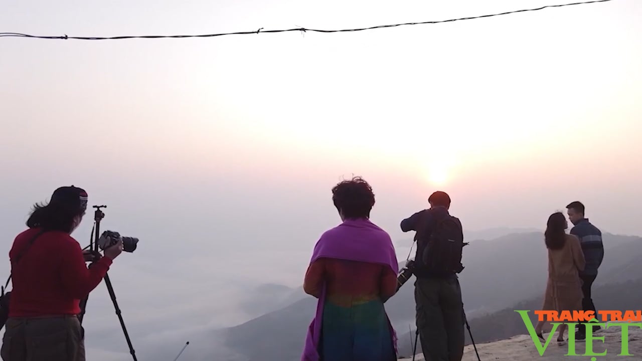 "Thiên đường mây" trên đỉnh Tà Xùa - Ảnh 2. "Thiên đường mây" trên đỉnh Tà Xùa - Ảnh 2.