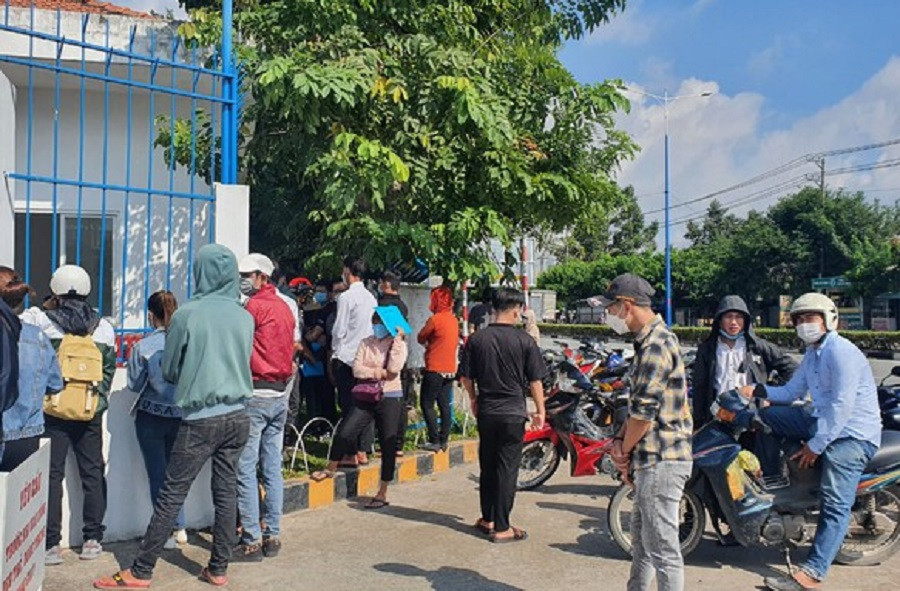 Nguyên vật liệu nhập khẩu đua nhau &quot;đội giá&quot;, dân Việt &quot;còng lưng&quot; gánh chịu chi phí, giá thành - Ảnh 1.