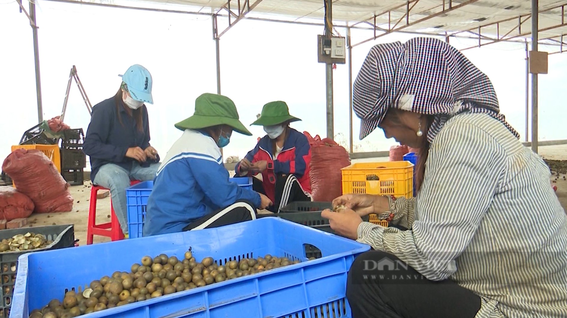 Lai Châu: Bản làng sạch đẹp, đời sống người dân khấm khá từ xây dựng NTM - Ảnh 3.