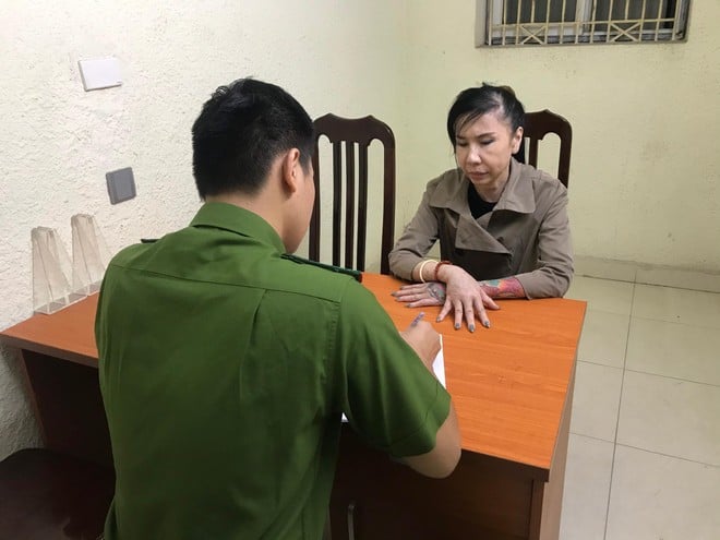 Chân tướng 'bà trùm' và hoạt động bán ma túy, 'bóng cười' tinh vi tại quán bar của Dung 'thà' - Ảnh 4.