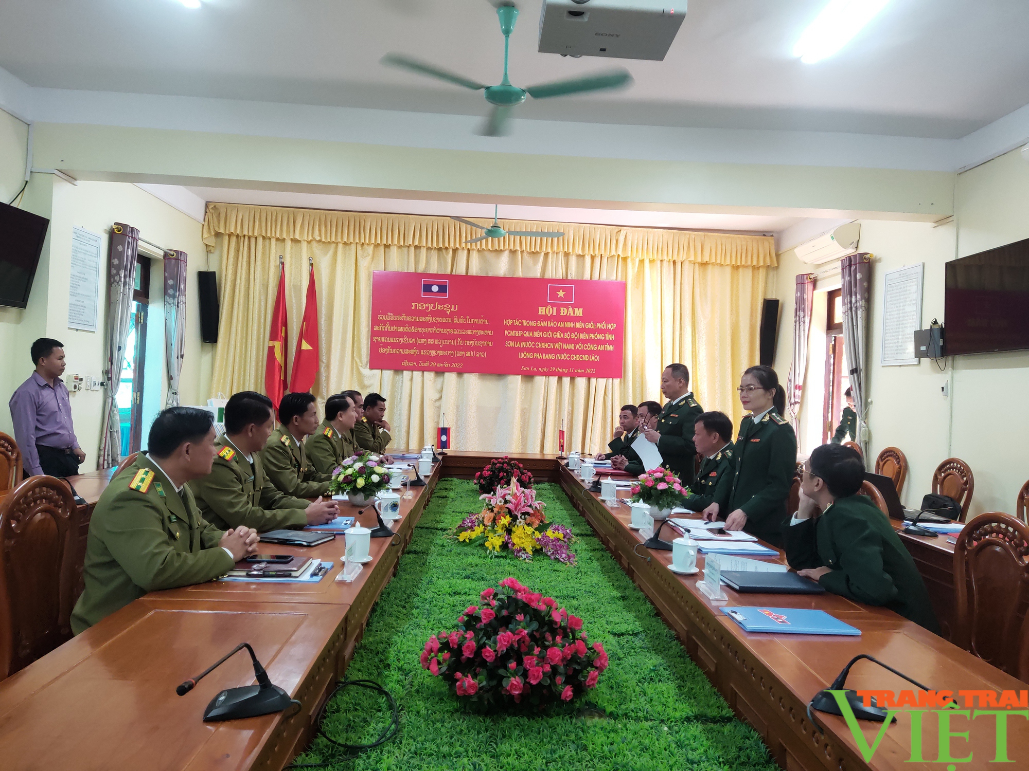 Biên phòng Sơn La: Hợp tác trong đảm bảo an ninh biên giới, phòng chống tội phạm ma túy - Ảnh 1.