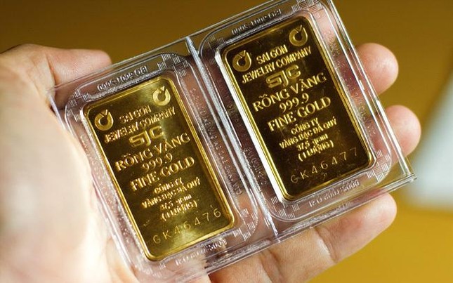 Giá vàng, USD đồng loạt ‘hạ nhiệt’ - Ảnh 2.