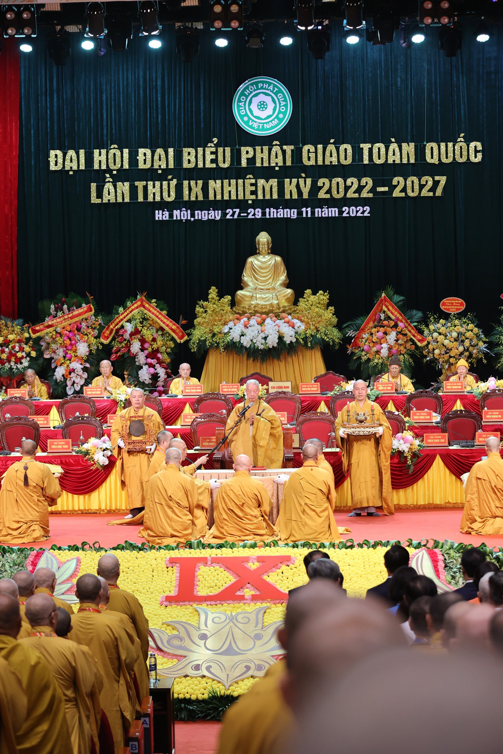 Trưởng lão Hòa thượng Thích Trí Quảng gửi gắm gì sau khi chính thức được suy tôn ngôi Pháp chủ GHPGVN? - Ảnh 3.
