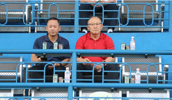 Tin sáng (3/11): ĐT Việt Nam sẽ có &quot;Mr X&quot; dự AFF Cup 2022 đến từ B.Bình Dương? - Ảnh 2.