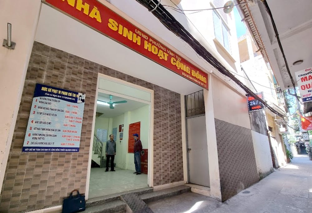 Nhà vệ sinh công cộng cũ trong khu dân cư: Nên quy hoạch làm điểm sinh hoạt cộng đồng - Ảnh 1.