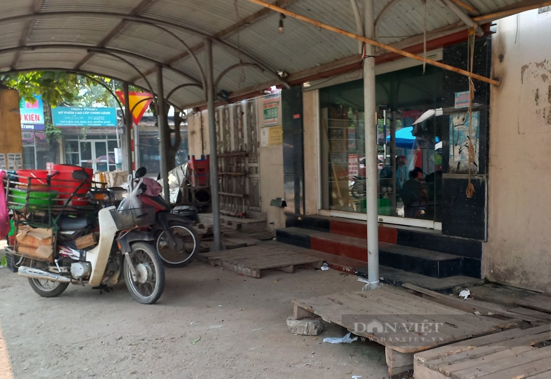 Vĩnh Tường - Vĩnh Phúc: Xây chợ tiền tỉ “quên” phòng cháy chữa cháy - Ảnh 3.