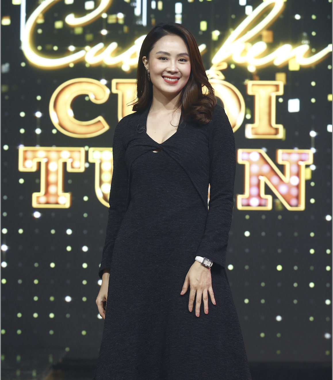Cuộc hẹn cuối tuần: Hồng Diễm tiết lộ từng khóc rất nhiều khi bị NSND Trọng Trinh mắng - Ảnh 1.