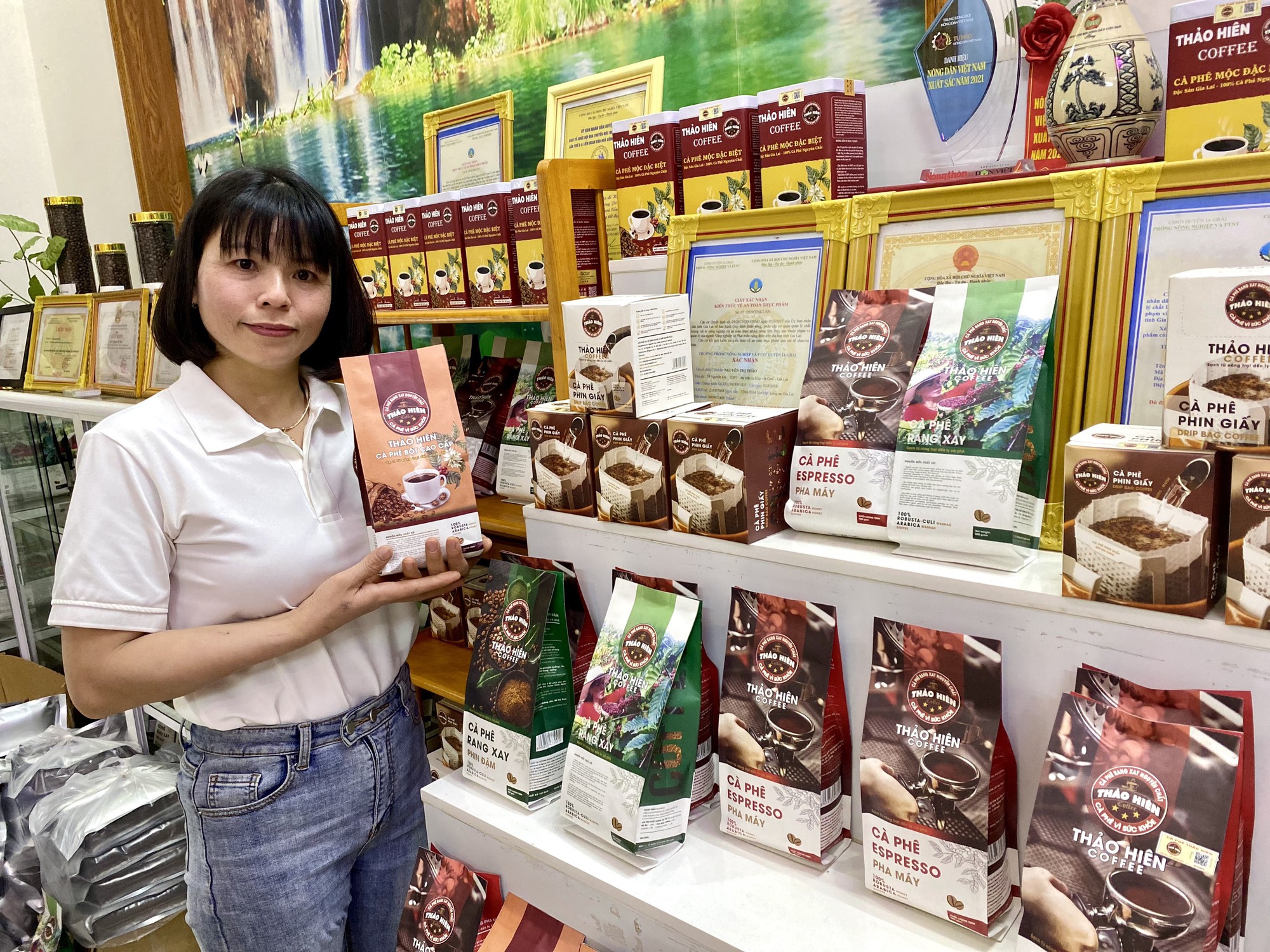 Nữ tỷ phú nông dân xuất sắc ở Gia Lai trồng cà phê giỏi được tặng Bằng khen của Thủ tướng Chính phủ  - Ảnh 3.