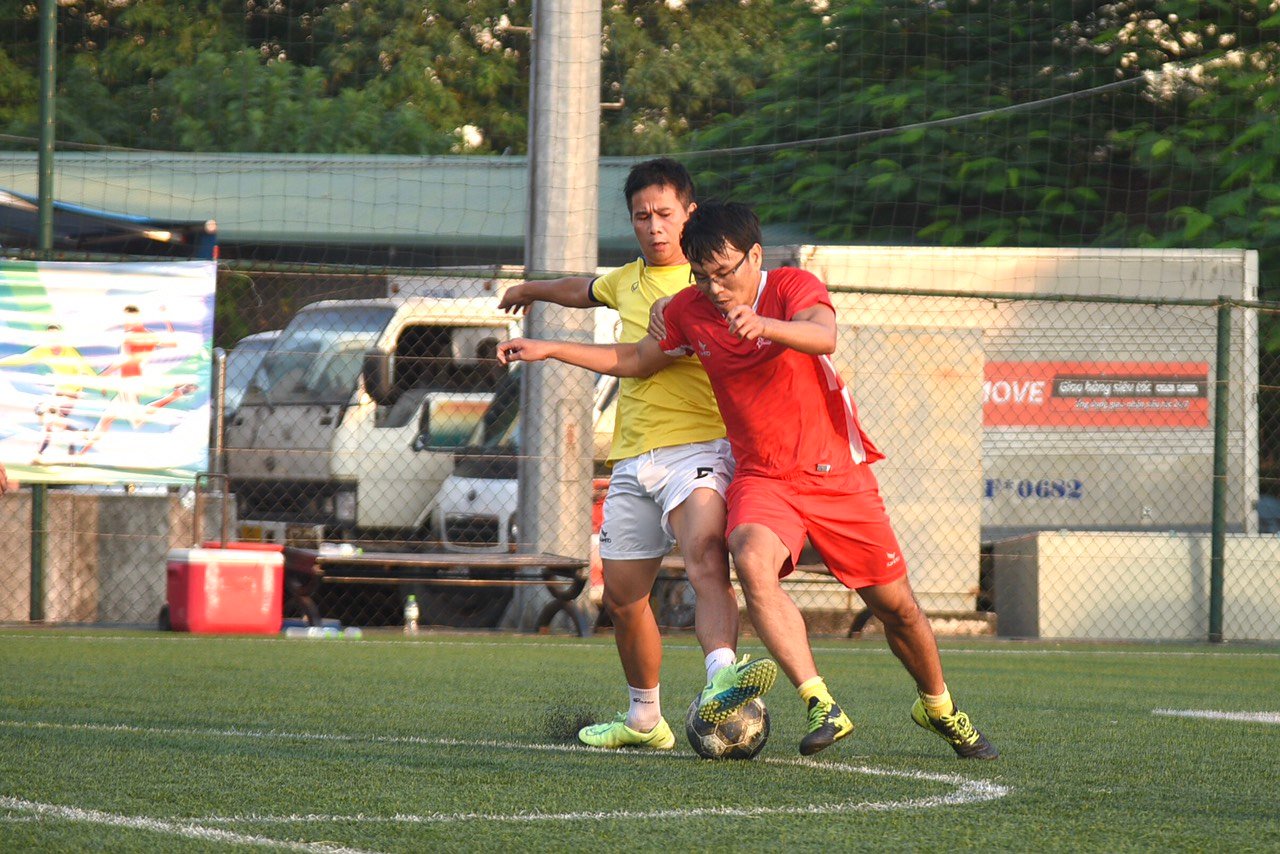 Giải bóng đá NTNN/Dân Việt lần thứ 13 - tranh Cúp Mùa Thu 2022: Bất ngờ nối tiếp bất ngờ! - Ảnh 1.