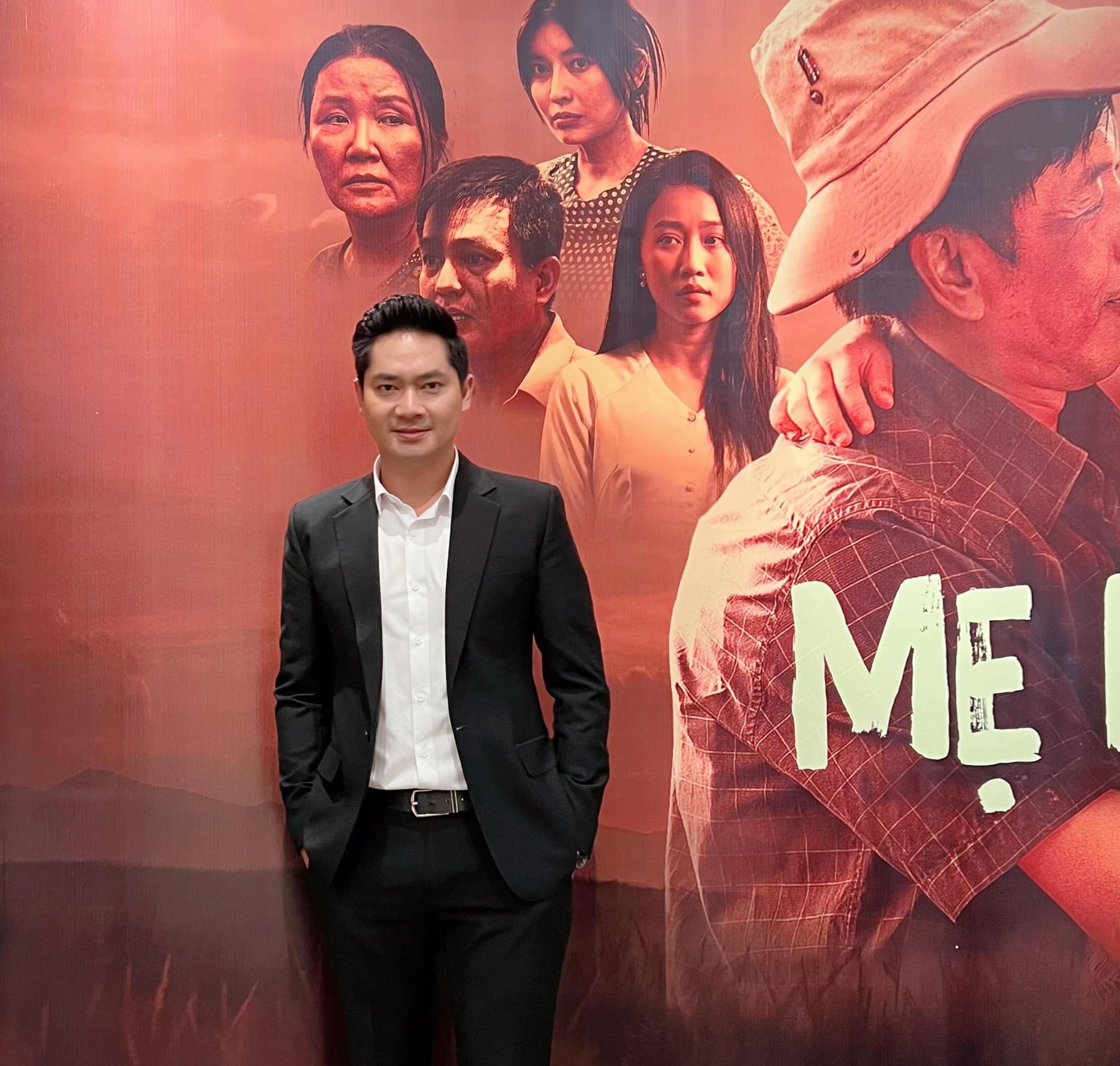 Minh Luân: &quot;Tôi cắt toàn bộ liên lạc với cuộc sống bên ngoài khi đóng &quot;Mẹ rơm&quot; - Ảnh 1.